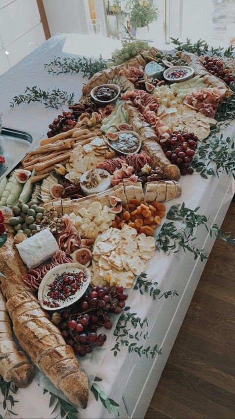 catering bread for wedding